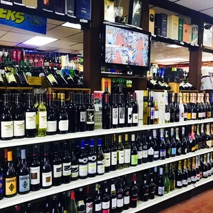 Independence Beverage is a friendly store in Independence, Ohio that sells a wide range of wine, spirits and craft beer...
