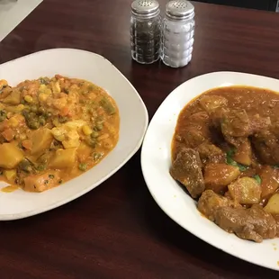 Navratan Korma (veggie curry) &amp; Lamb Vindaloo