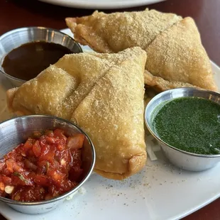 VEGETABLE SAMOSA (2PC)