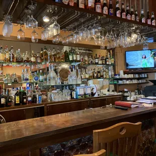 sushi and sashimi, interior