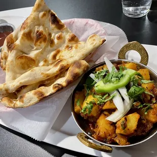 Aloo Masala w/naan
