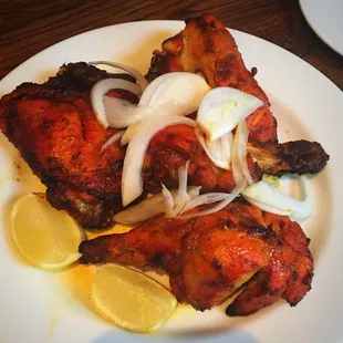 A self-proclaimed tandoori chicken connoisseur, I order the same meal at every Indian restaurant I dine at. This was amongst the best.