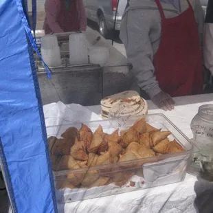 samosas ($1)