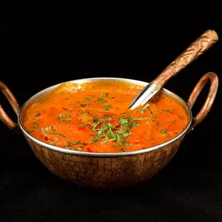 CHICKEN MAKHANI (BUTTER CHICKEN)