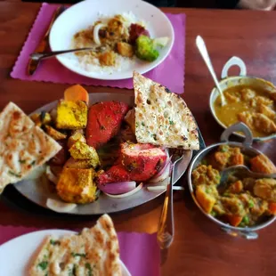 Tandoori dinner for 2, chicken, paneer, shrimp, chicken &amp; veggie Curry, basmati rice , and garlic naan