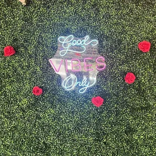 Good Vibes Only!