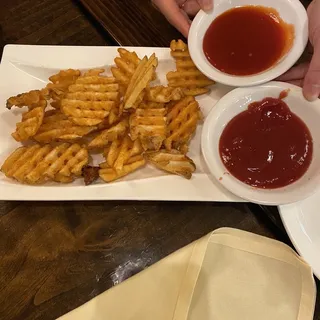 CRISS CUT FRIES WITH MAGGI SAUCE