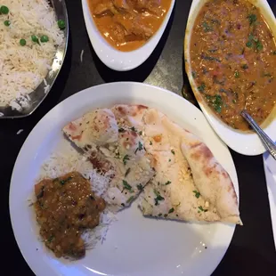 Garlic naan, dal masur and chicken korma