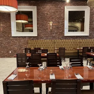 Beautiful decor - love the bricks!