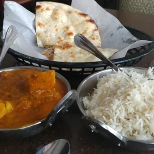 Vindaloo chicken (extra spicy), amazing butter naan and rice