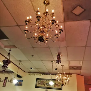 a chandelier hanging from the ceiling