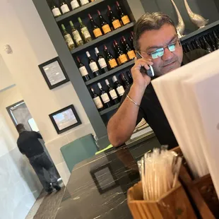 These guys lie about how long it will take for the food will tell you 20 min but will take 40 to and hr for ur food