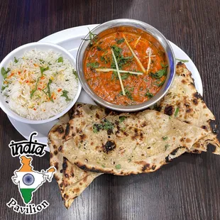a plate of naan bread and a bowl of rice