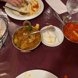 CHICKEN MAKHANI