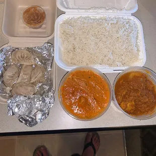 Take out order chick Chicken Tikka Masala, Chicken Vindaloo, Chicken Momo Plate 1/2