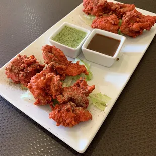 Chicken pakora with cilantro mint chutney