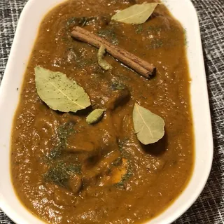 Herb Paneer 'N' Mushroom Masala (come with basmati rice)