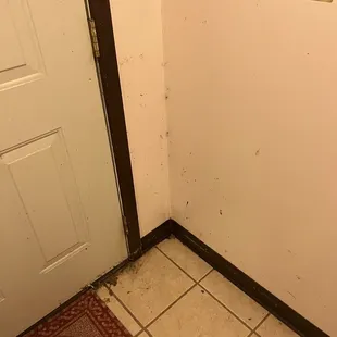 a corner of a bathroom