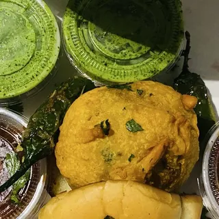 Mumbai Style Vada Pav