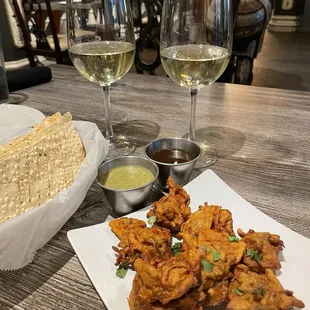 Papadum &amp; Veg Pakora