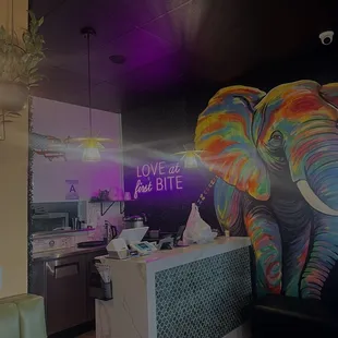 Additional wall mural