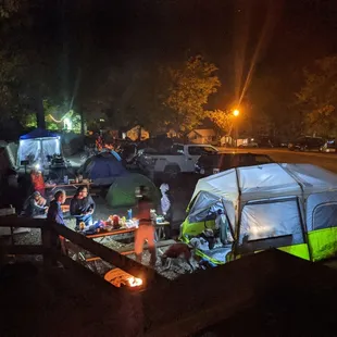The view right outside our basic tent (room 312)