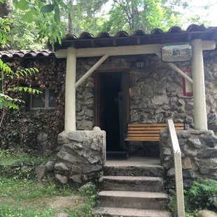 Rock cabin. Full kitchen bathroom and 2 full size beds. Excellent worth the $$