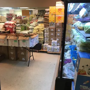 a grocery store with a variety of vegetables