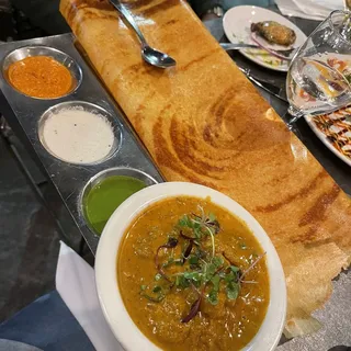 Dosa With Chicken Curry