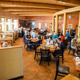 ramen and noodles, interior