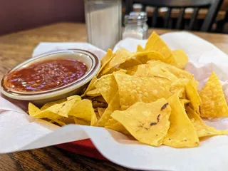 Mac's La Sierra Family Restaurant