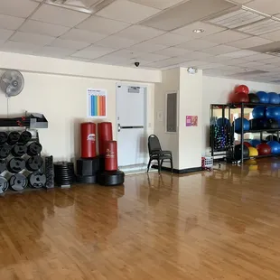Giant area for group exercises.