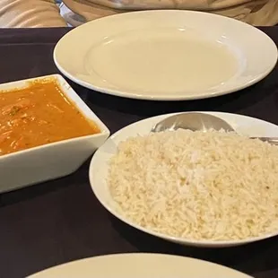Garlic Naan, Tikka Masala, Rice, Chicken Makhani