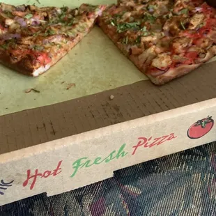 1 large Chicken Tikka Masala Pizza. This is suppose to be small but gave large instead.