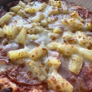 Hawaiian Pizza