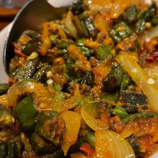 Okra Do-Pyaza (vegan)