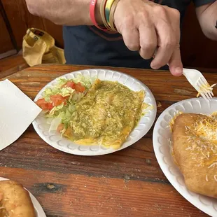 Cheese enchiladas with green sauce