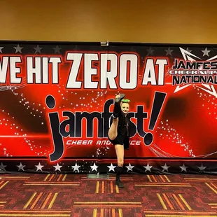 My daughters cheer team are 2022 jamfest super national champions!