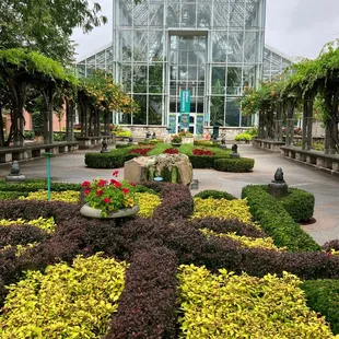 White River Gardens at the entrance of the zoo.