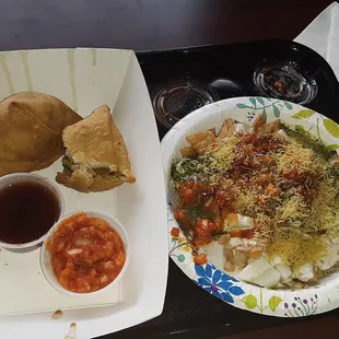 Samosa &amp; Dahi papdi chaat