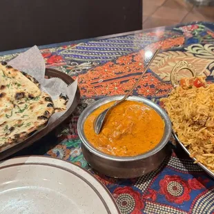 Garlic Naan, chicken tikka masala, Vegetable Biryani