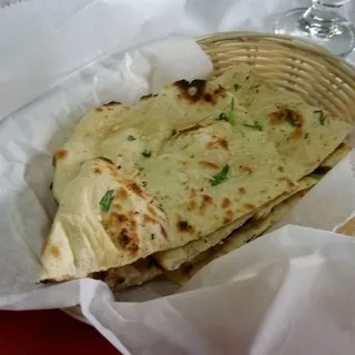 Catering Garlic Naan Bread Tray