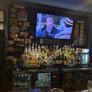 Full bar with 4 TVs