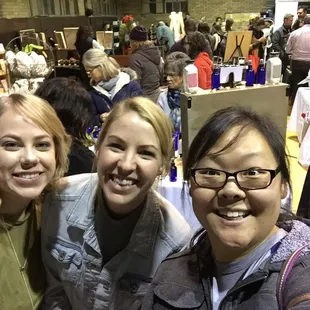 Making friends with the vendors at Spoons N Such...