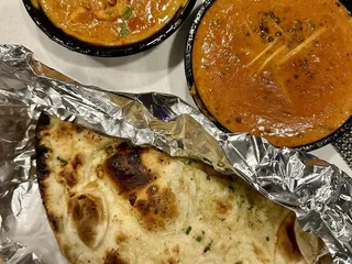 Everest Spice Bar & Grill