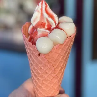 Hokkaido Soft Serve w/ House Made Strawberry Sauce &amp; Mochi - IG: @nelson_eats