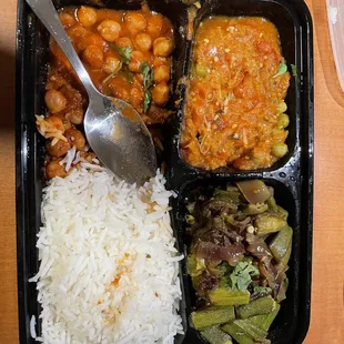 vegetarian paradise platter with baingan bartha and bhindi