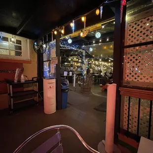 a view of a restaurant from the outside