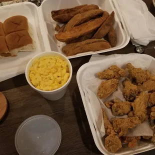 chicken, macaroni and cheese