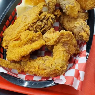 3 piece dinner with fries